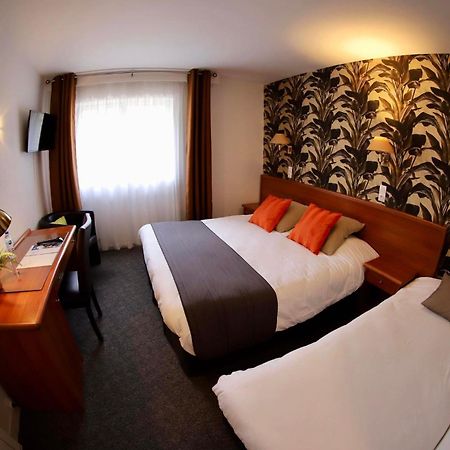 Brit Hotel Le Cygne Saint-Hilaire-du-Harcouet Exterior photo